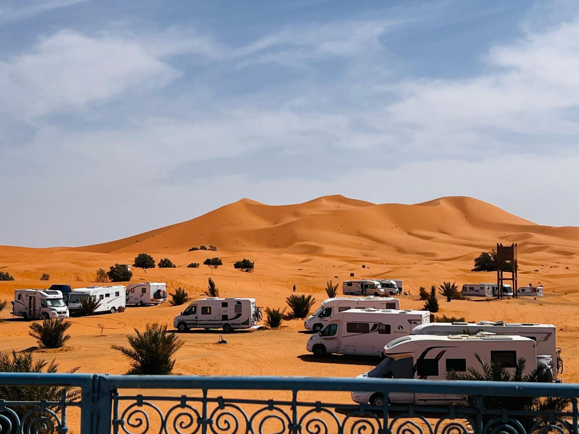 Hotel Camping Les Roses Des Dunes & Piscine 메르주가 외부 사진