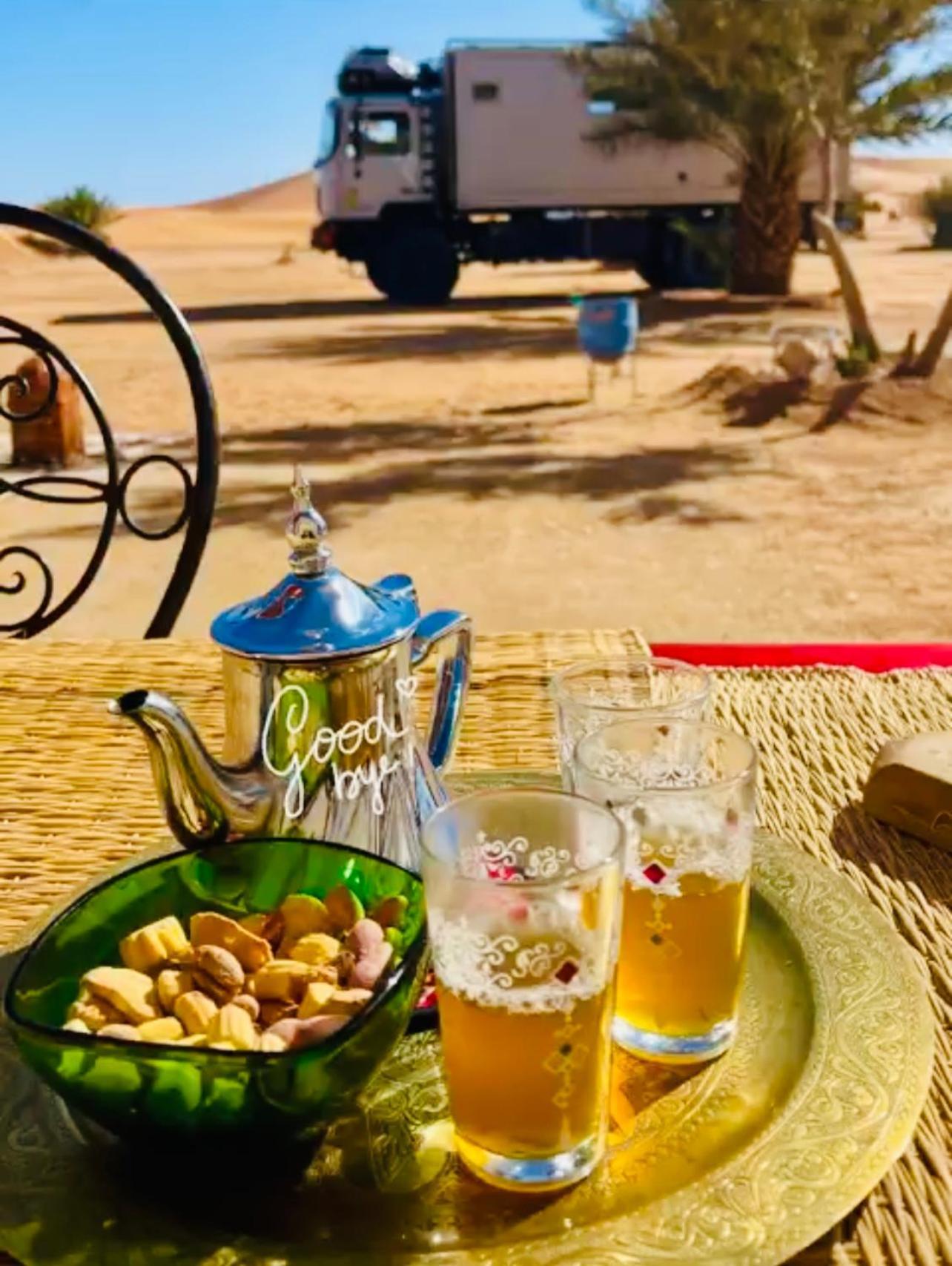 Hotel Camping Les Roses Des Dunes & Piscine 메르주가 외부 사진