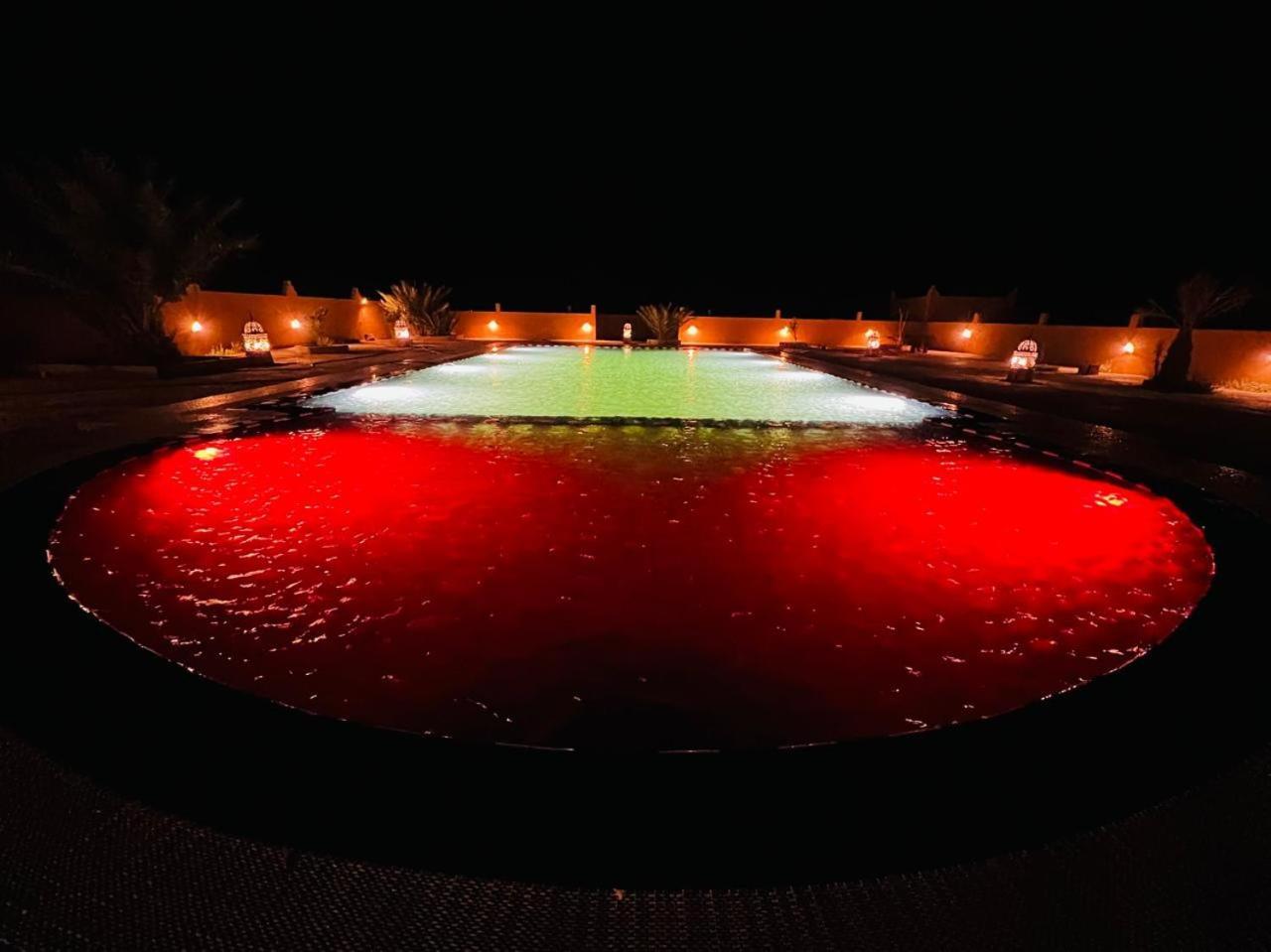 Hotel Camping Les Roses Des Dunes & Piscine 메르주가 외부 사진