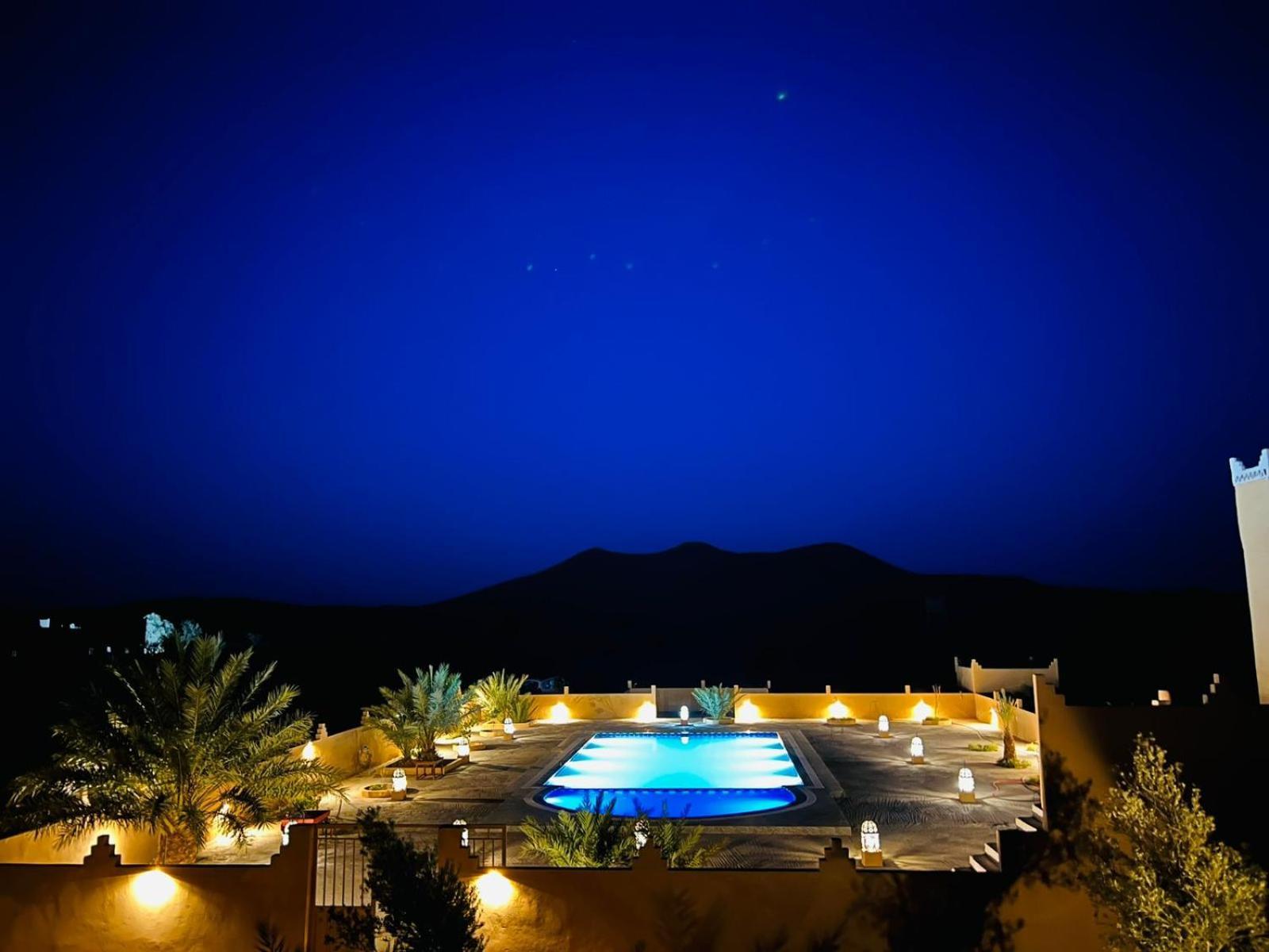 Hotel Camping Les Roses Des Dunes & Piscine 메르주가 외부 사진